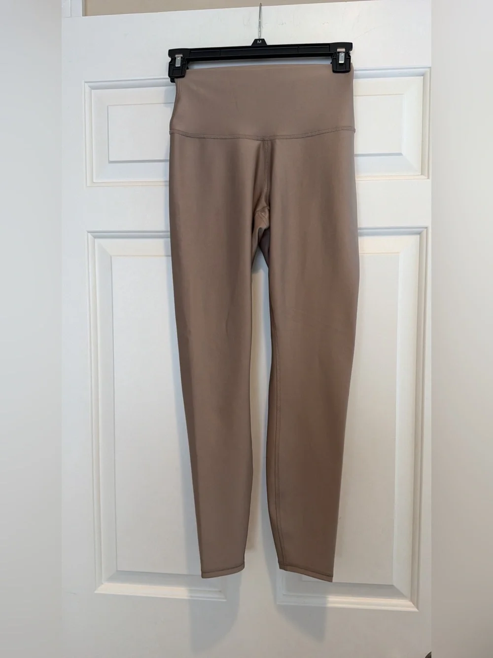 Alo airlift legging tan beige size xs